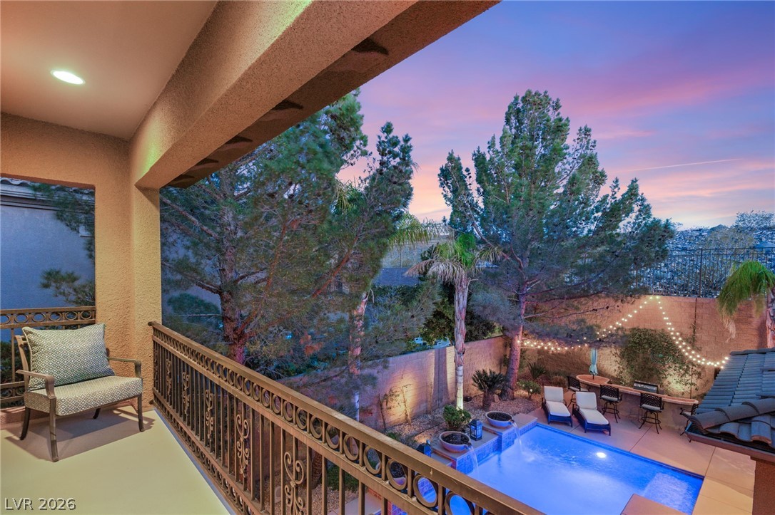 2233 Boutique Avenue