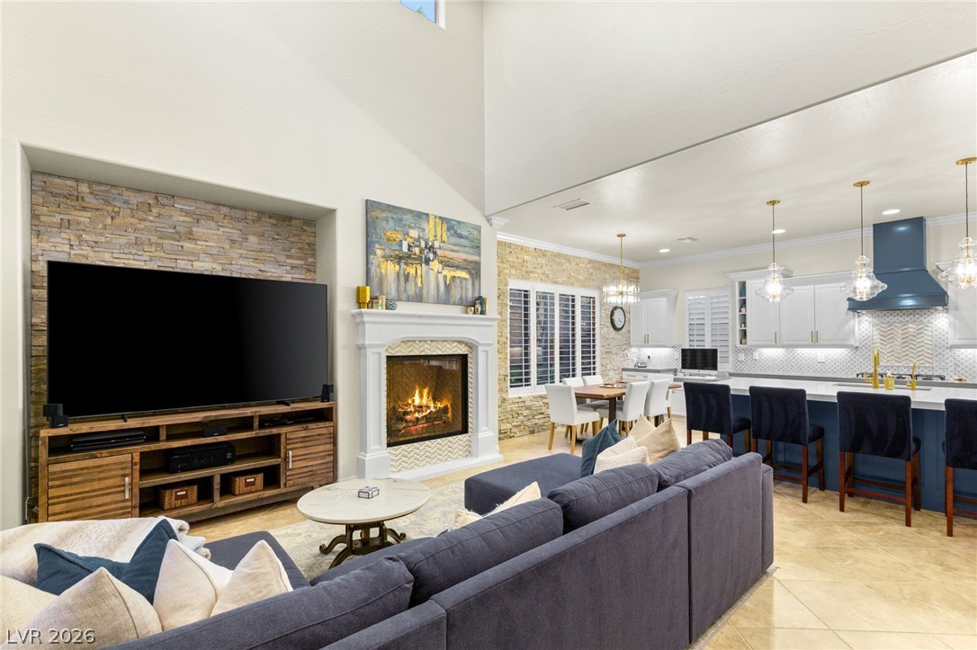 2233 Boutique Avenue