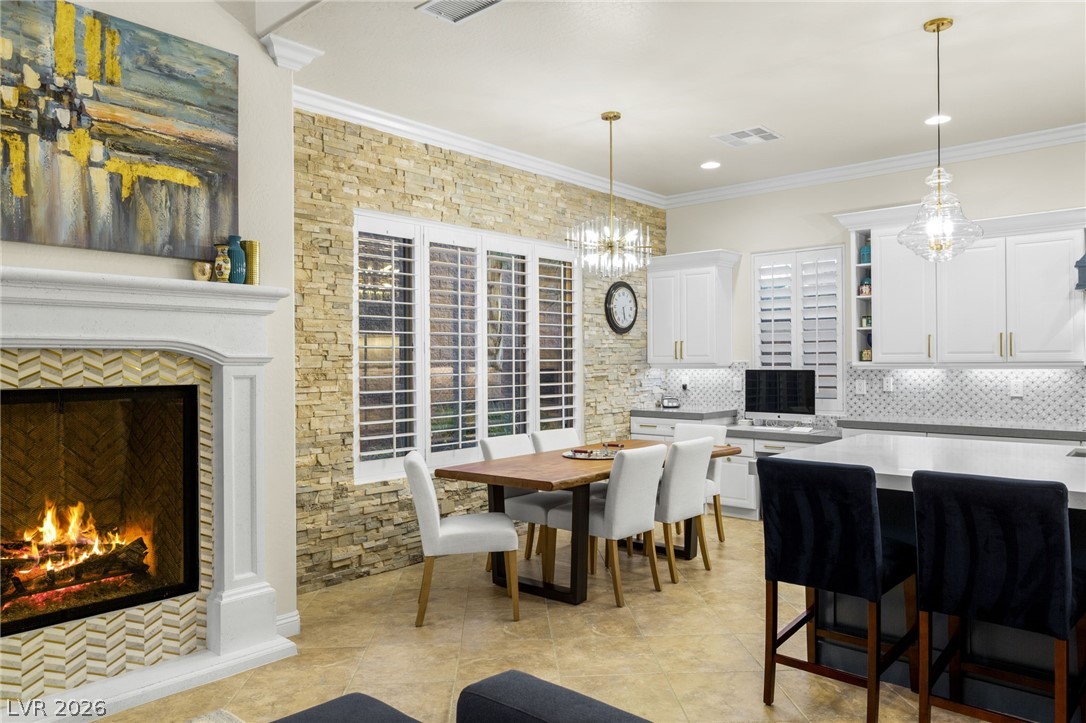 2233 Boutique Avenue