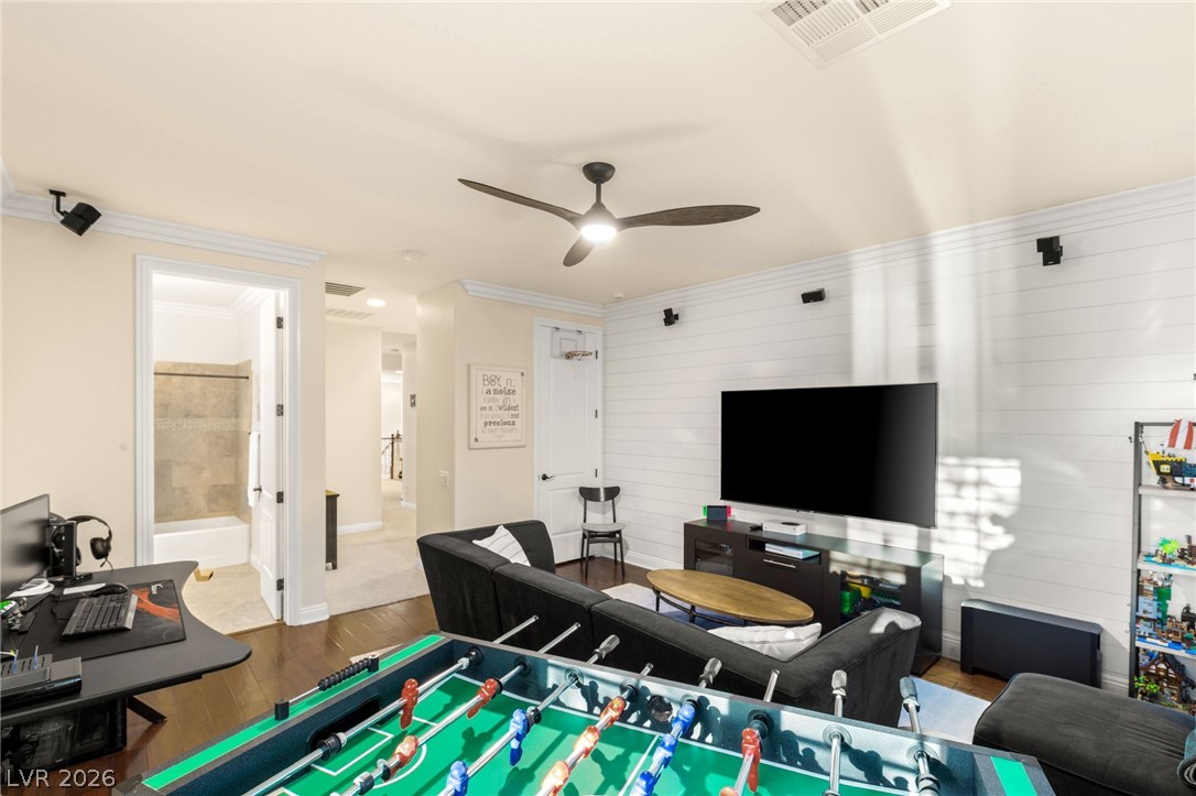 2233 Boutique Avenue