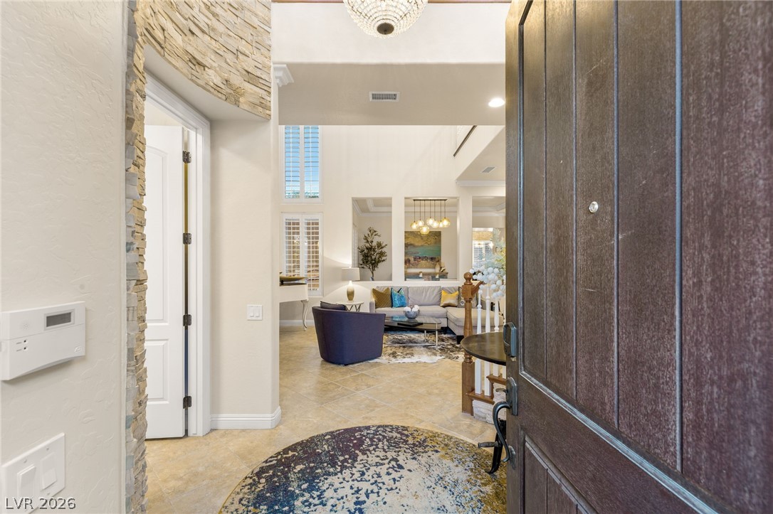 2233 Boutique Avenue