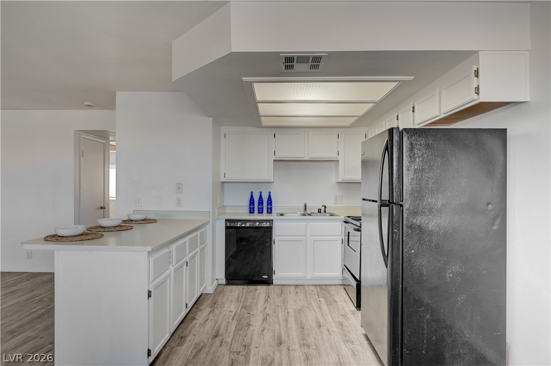 332 South Buffalo Drive 202