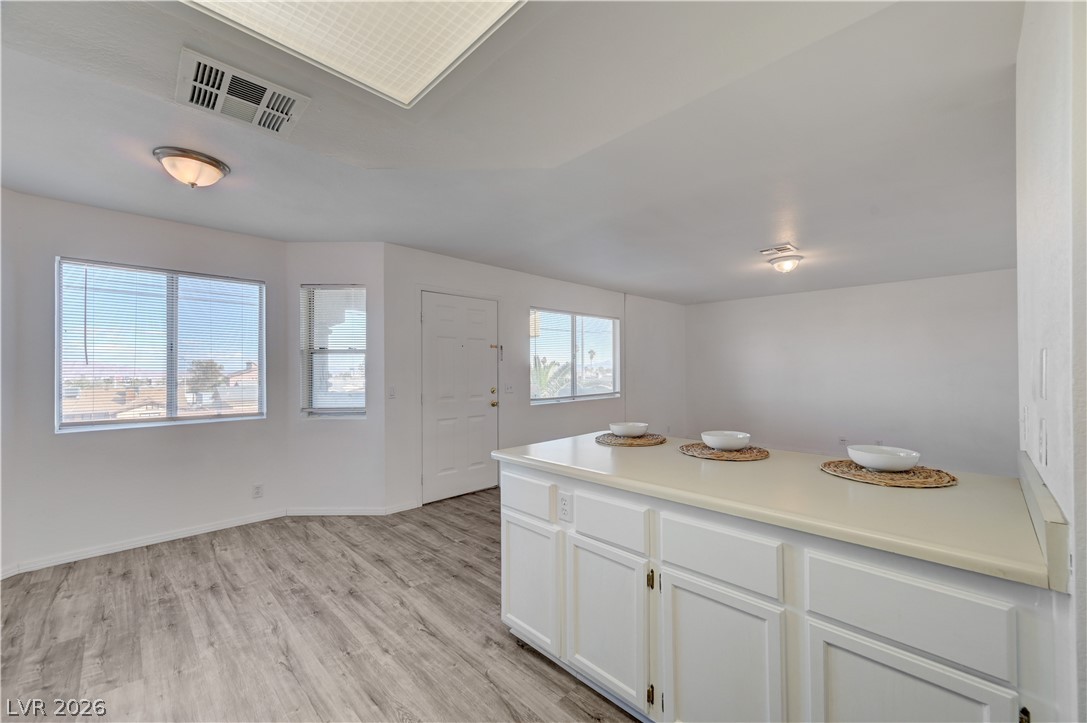 332 South Buffalo Drive 202