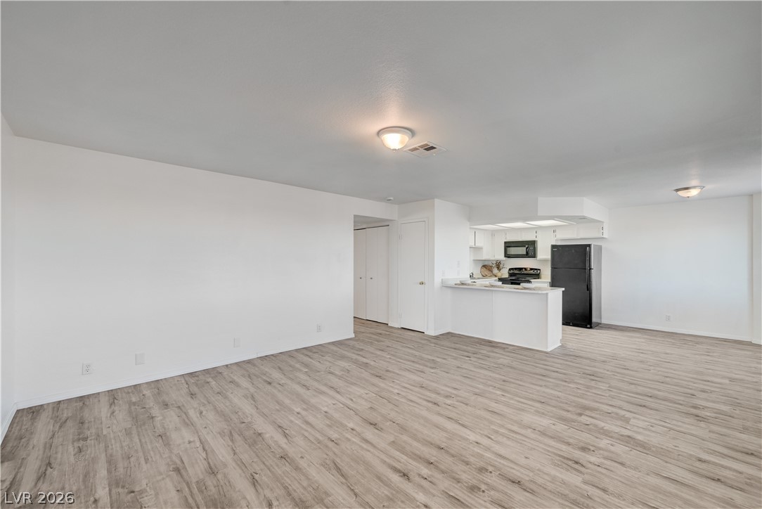 332 South Buffalo Drive 202