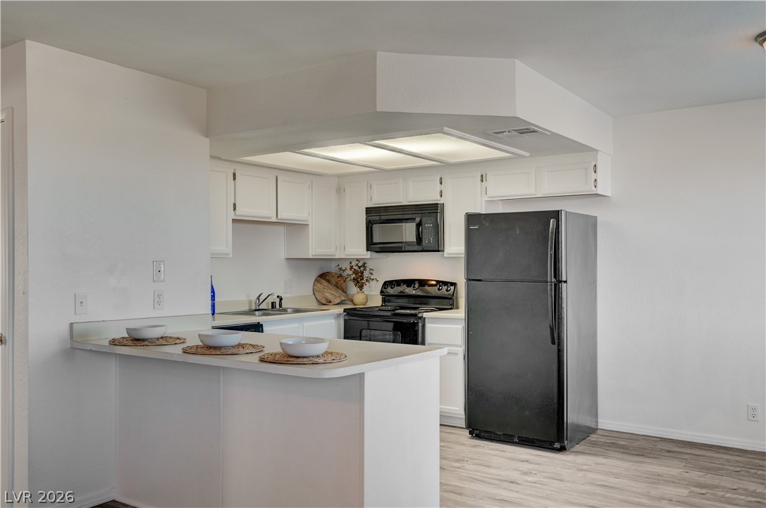 332 South Buffalo Drive 202