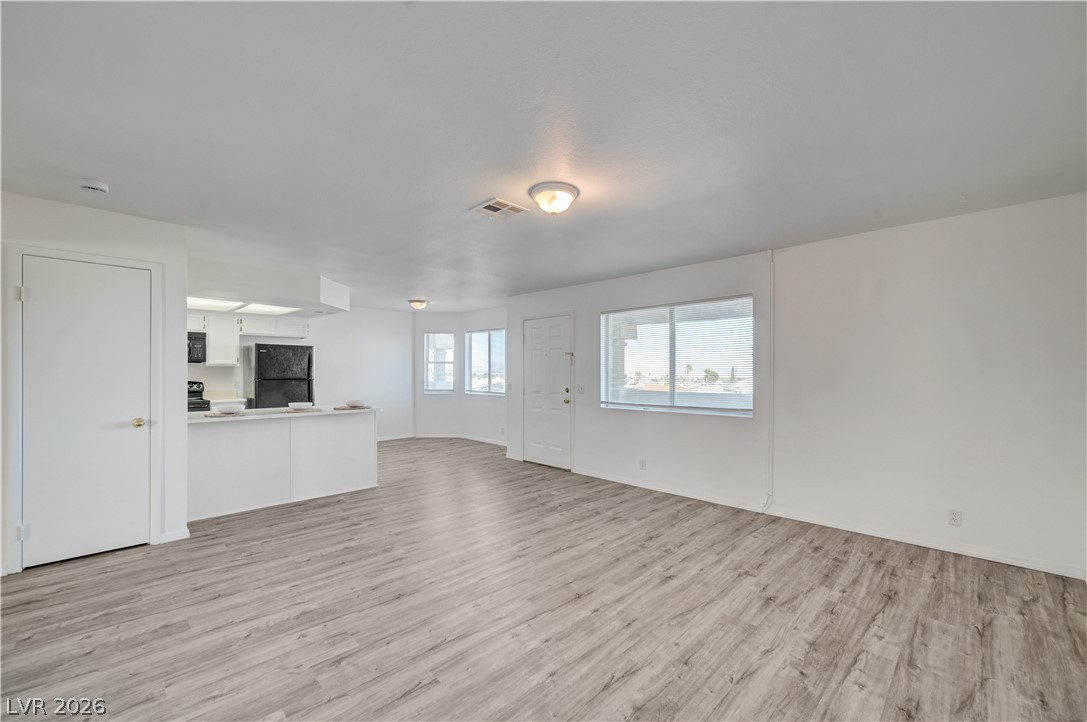 332 South Buffalo Drive 202