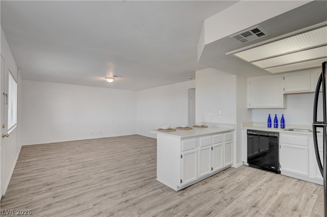 332 South Buffalo Drive 202