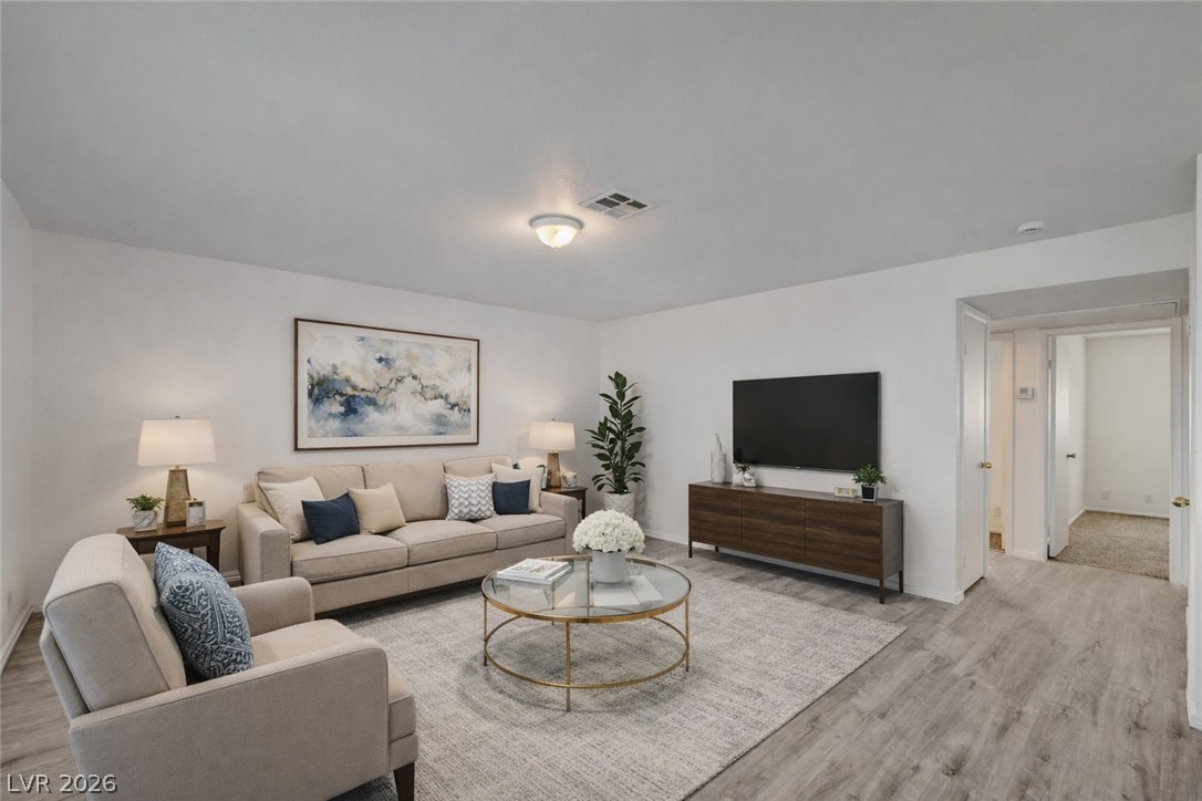 332 South Buffalo Drive 202