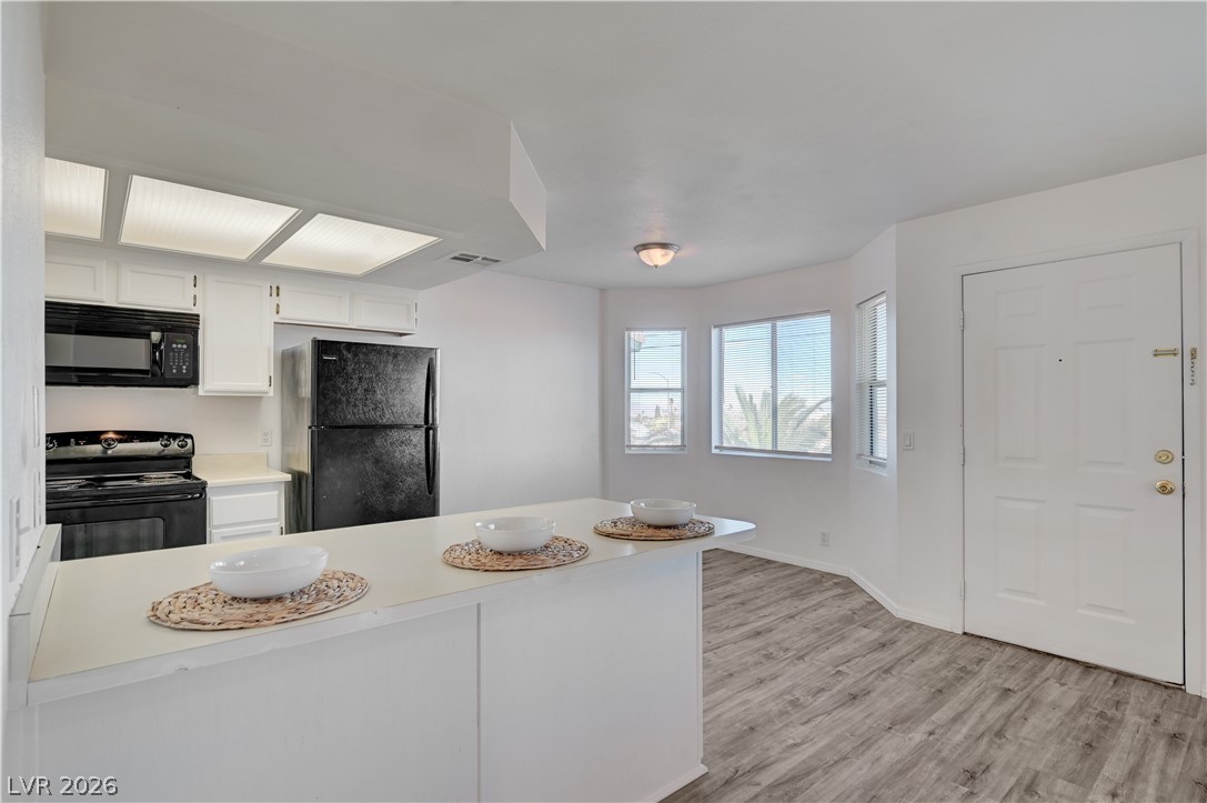 332 South Buffalo Drive 202