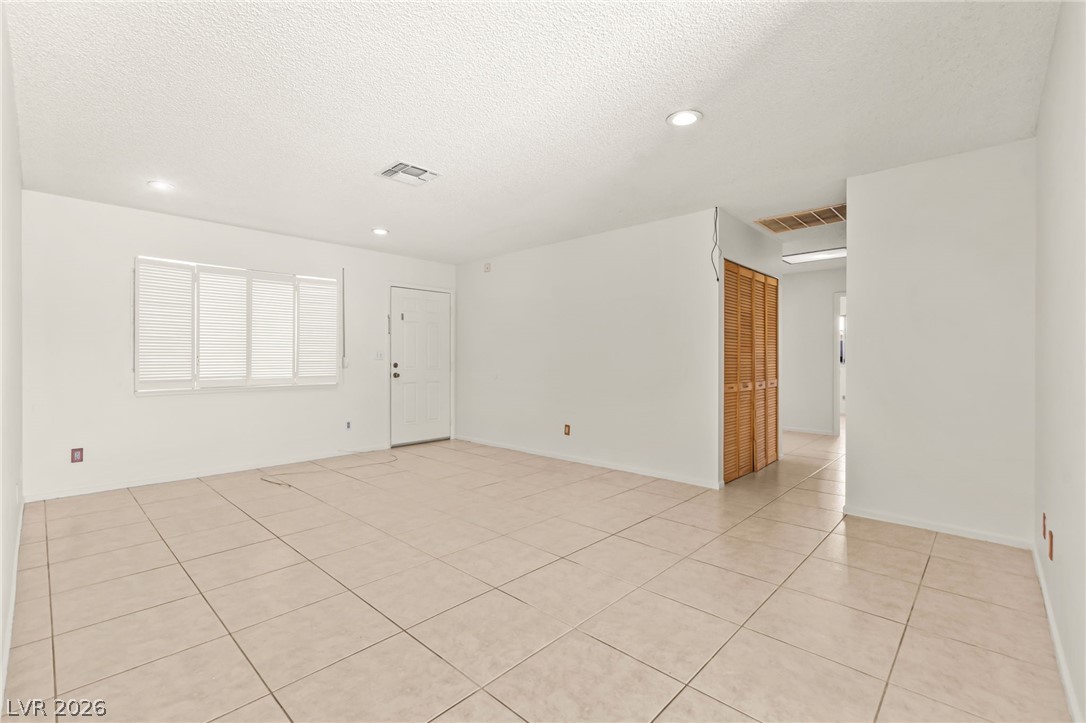 3686 Longfellow Street