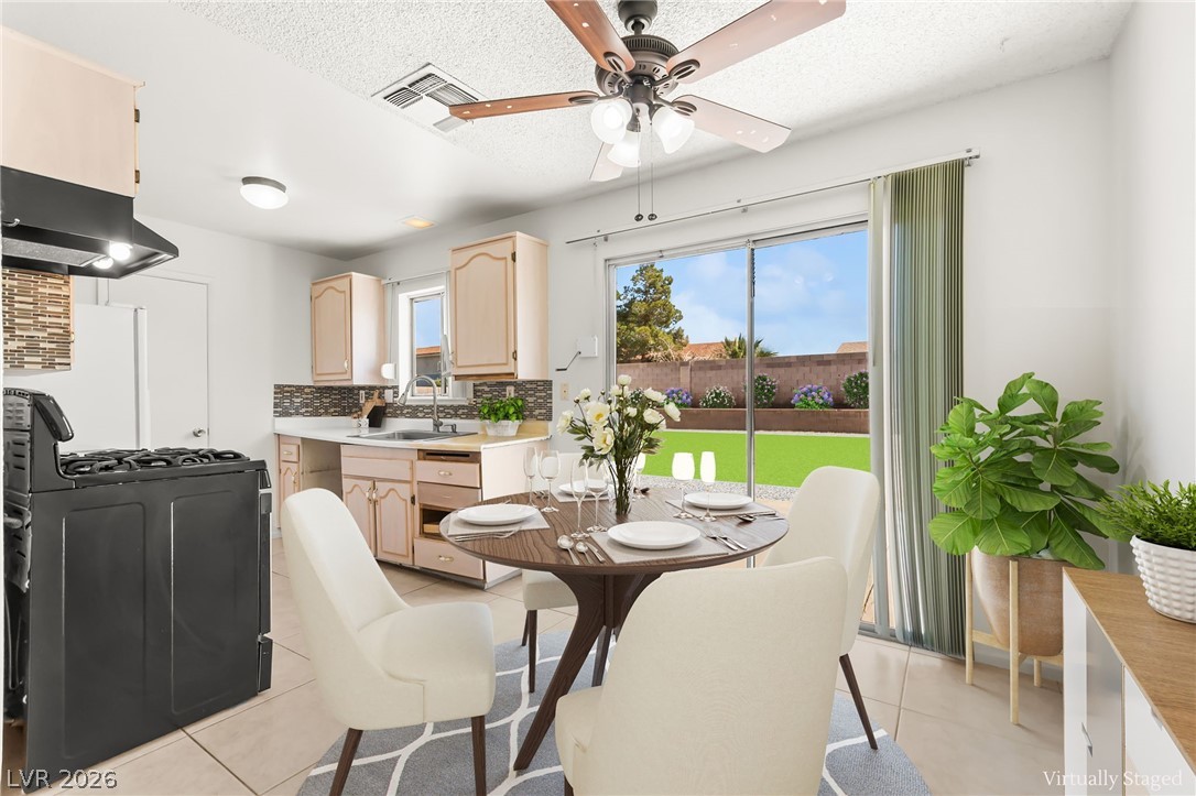 3686 Longfellow Street