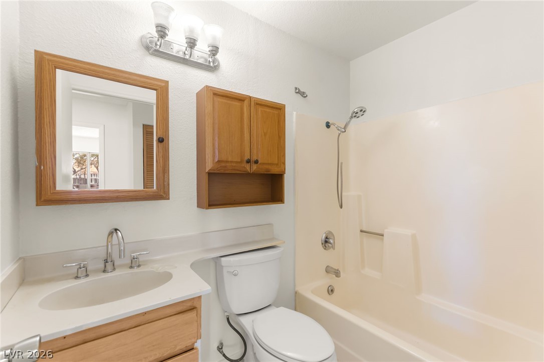 3686 Longfellow Street