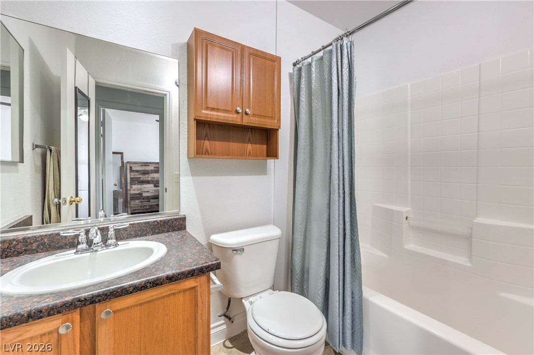 3301 Cheyenne Gardens Way