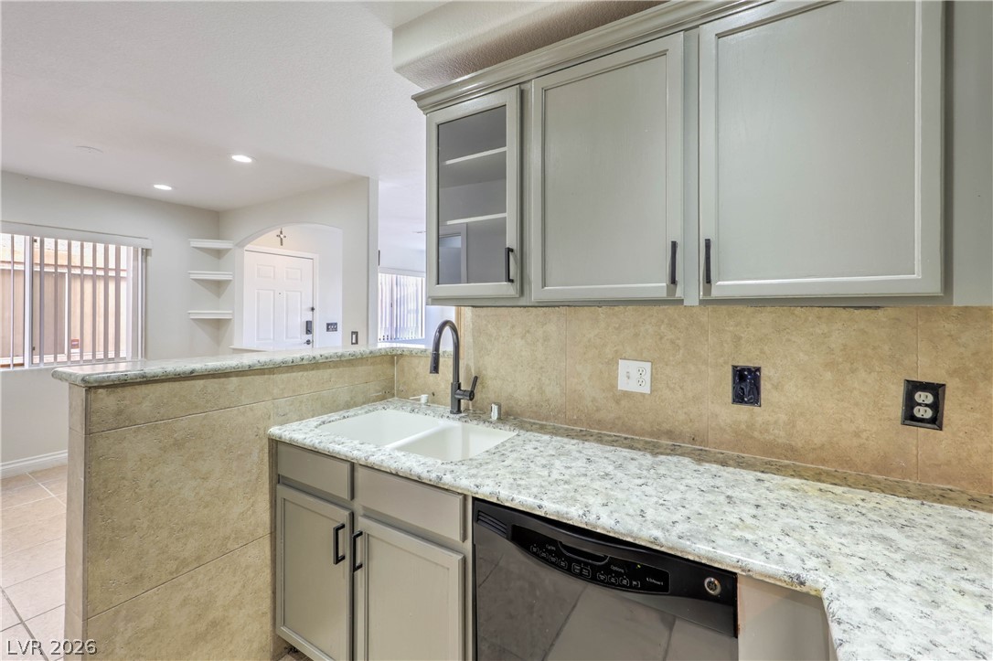 3301 Cheyenne Gardens Way