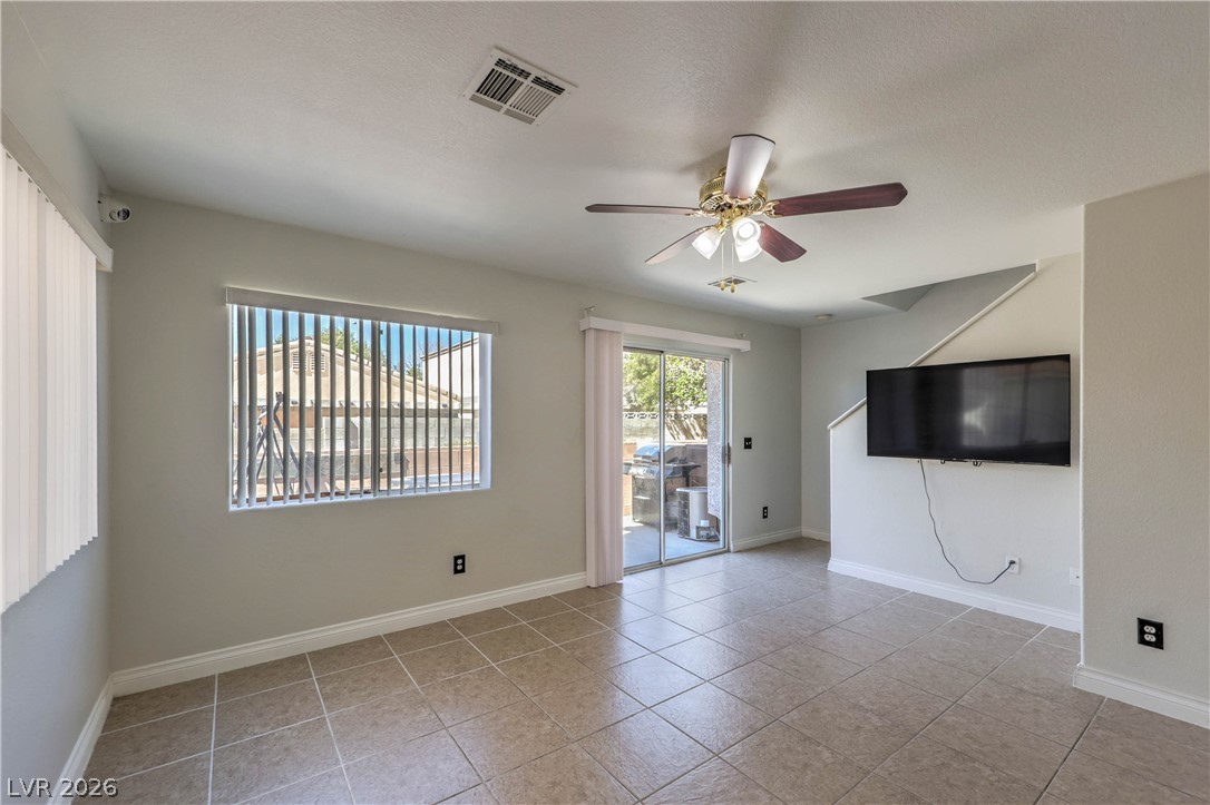 3301 Cheyenne Gardens Way