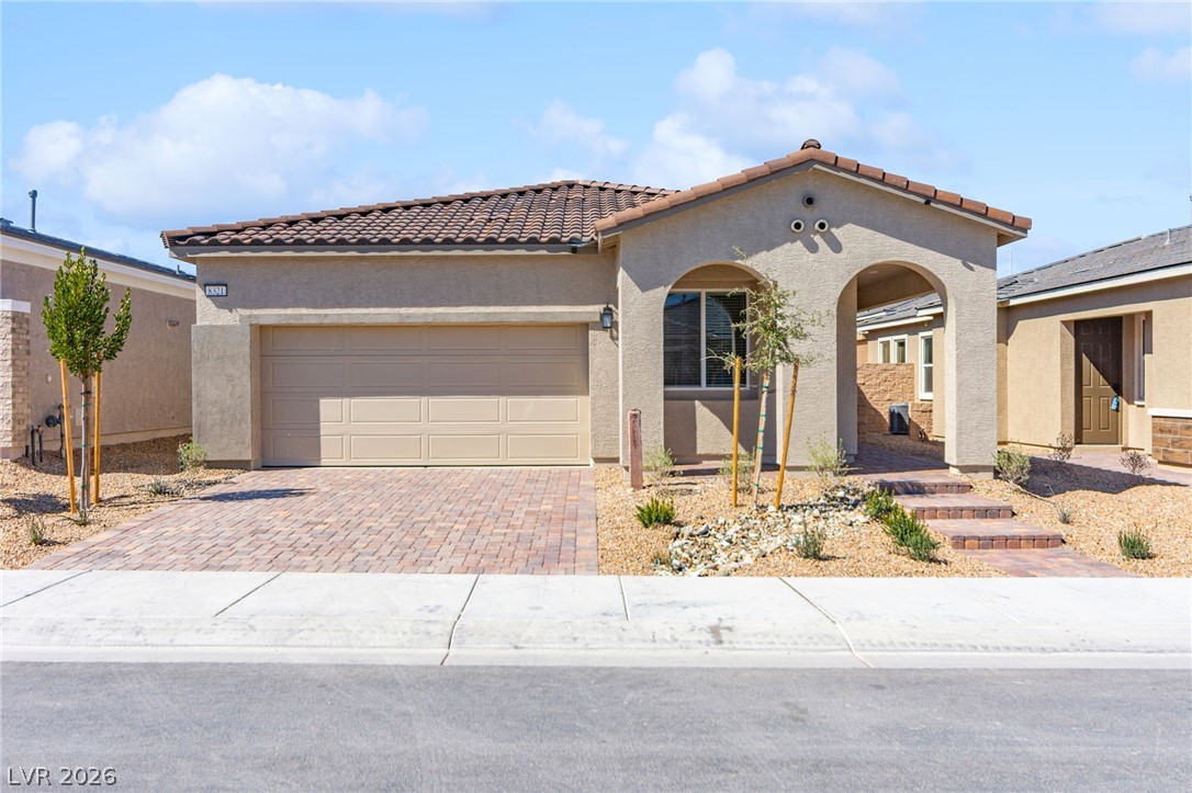 8321 Vanhoy Creek Street