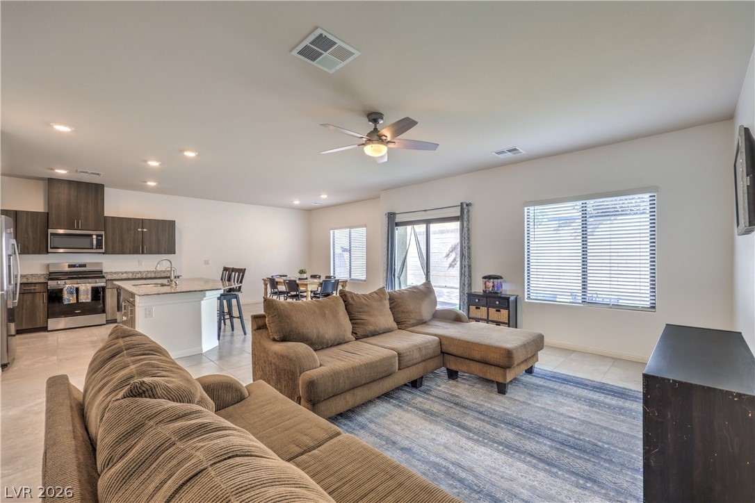 3816 Corellia Avenue