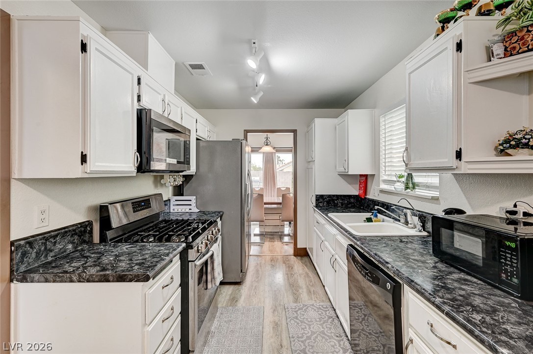 1508 Lilac Breeze Circle