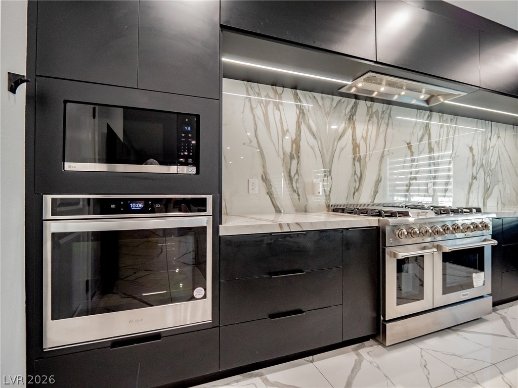 8485 Iron Heart Lane