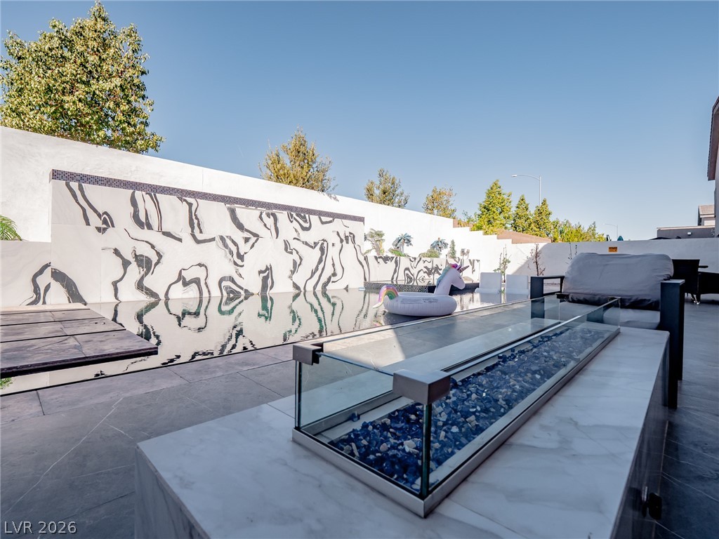 8485 Iron Heart Lane