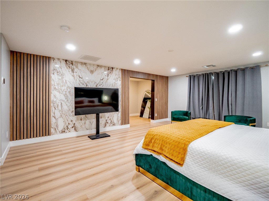 8485 Iron Heart Lane