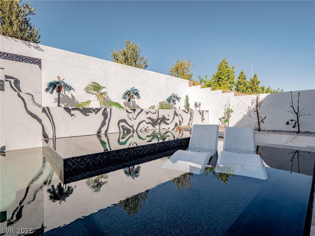 8485 Iron Heart Lane