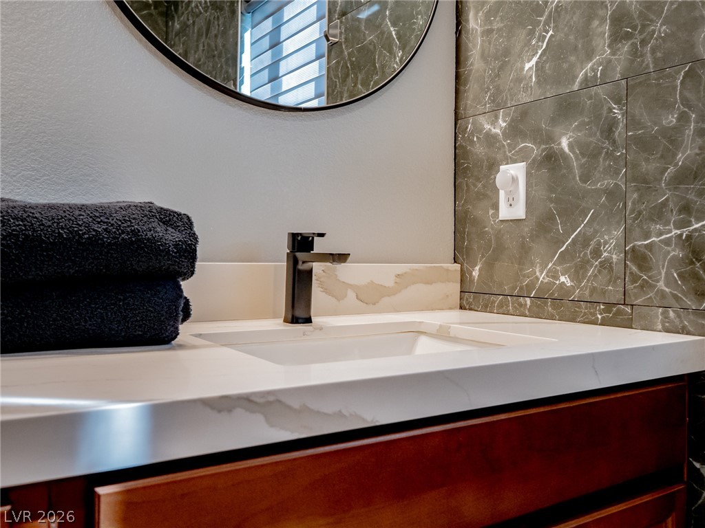 8485 Iron Heart Lane