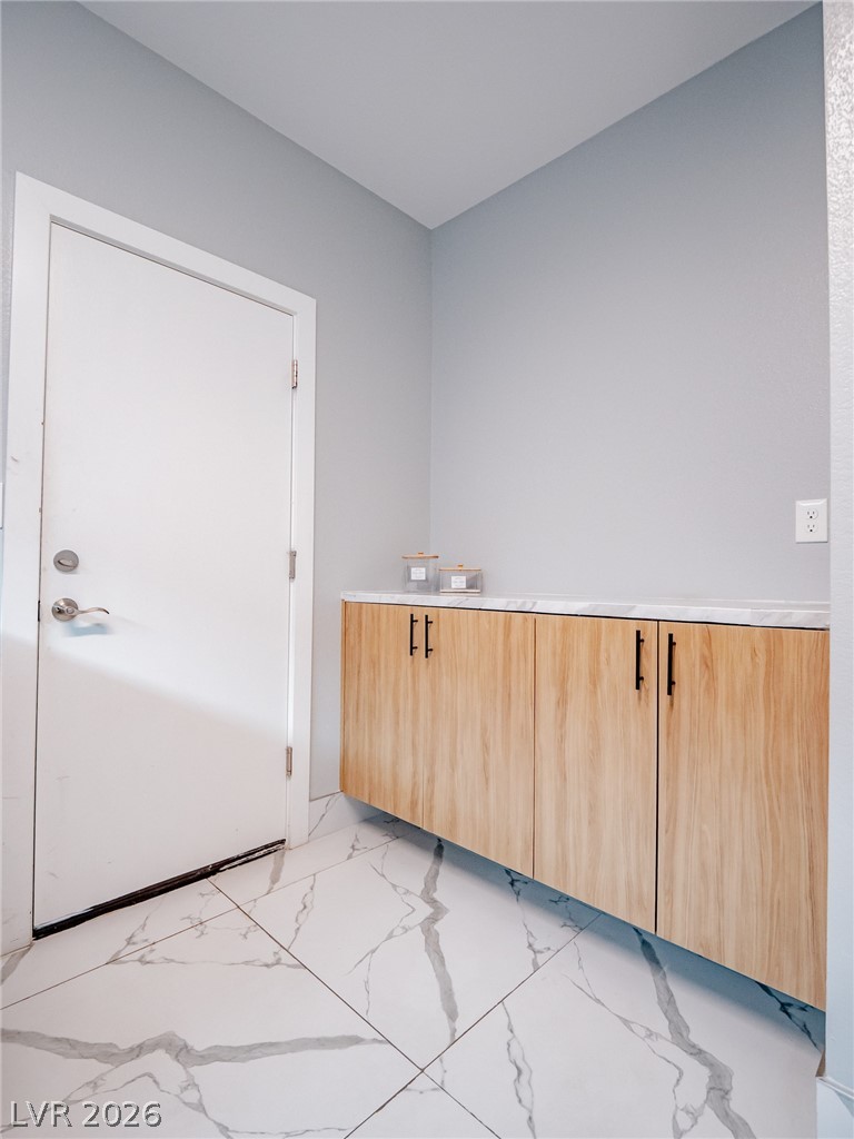 8485 Iron Heart Lane