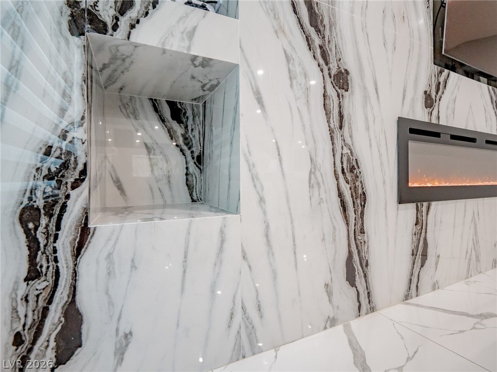 8485 Iron Heart Lane