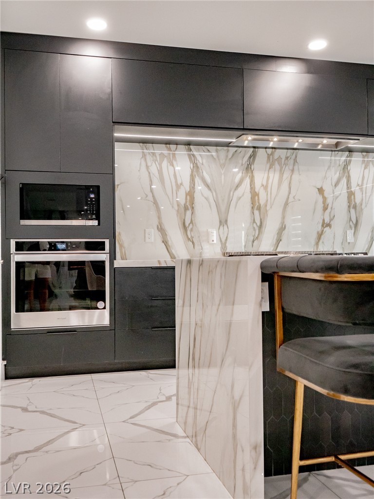 8485 Iron Heart Lane