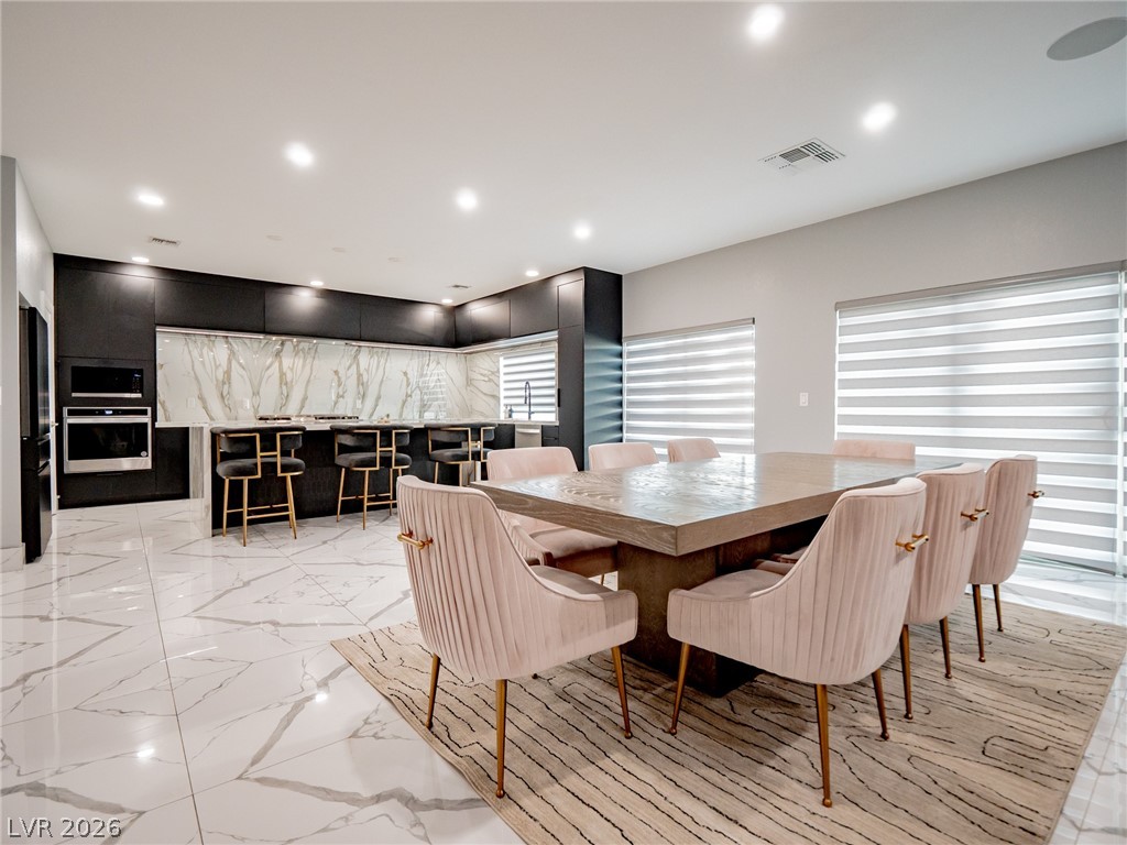 8485 Iron Heart Lane