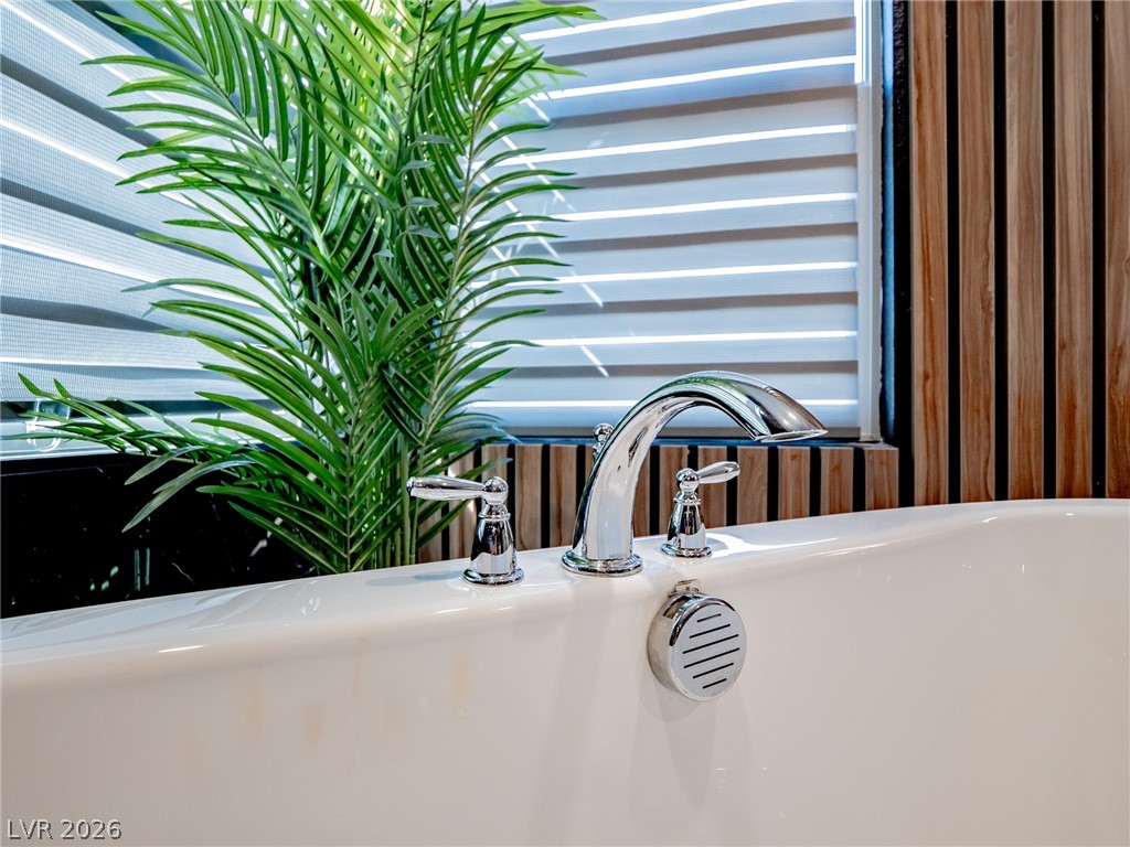 8485 Iron Heart Lane