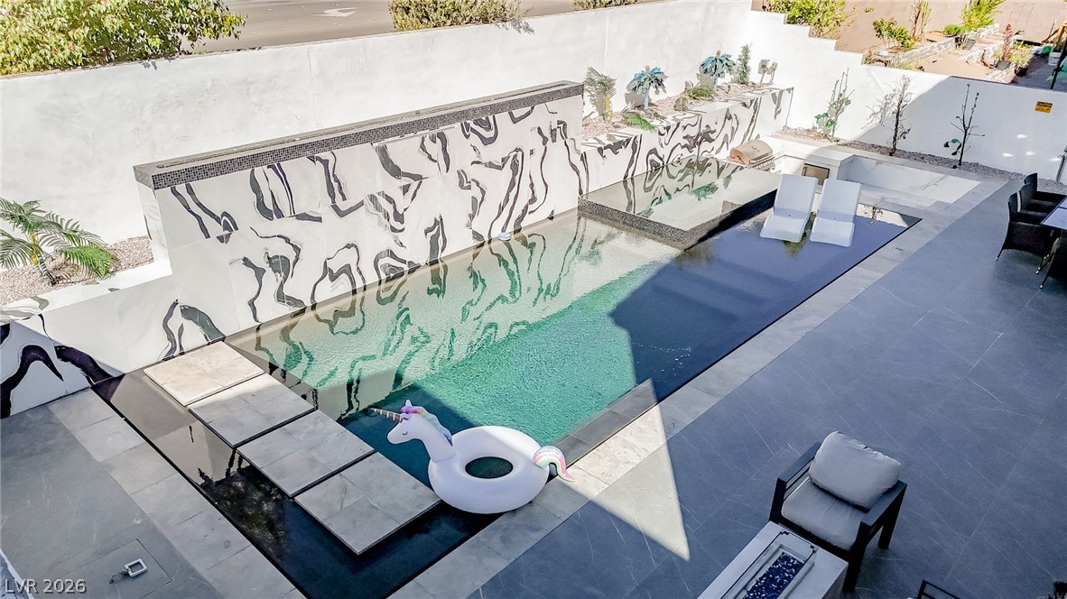 8485 Iron Heart Lane