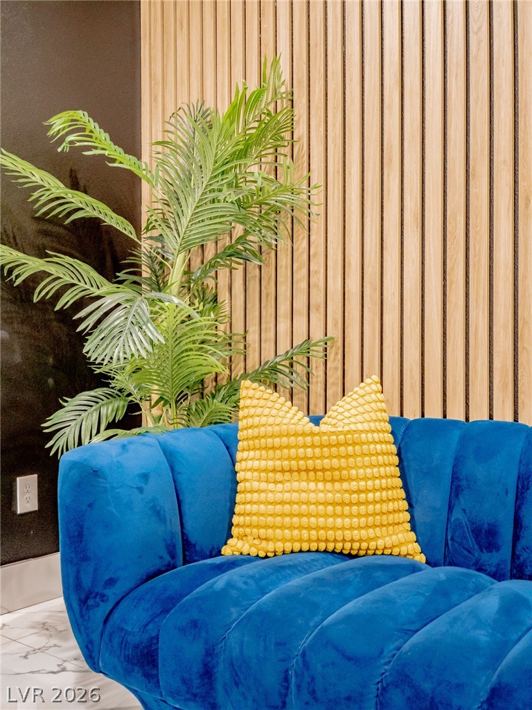 8485 Iron Heart Lane