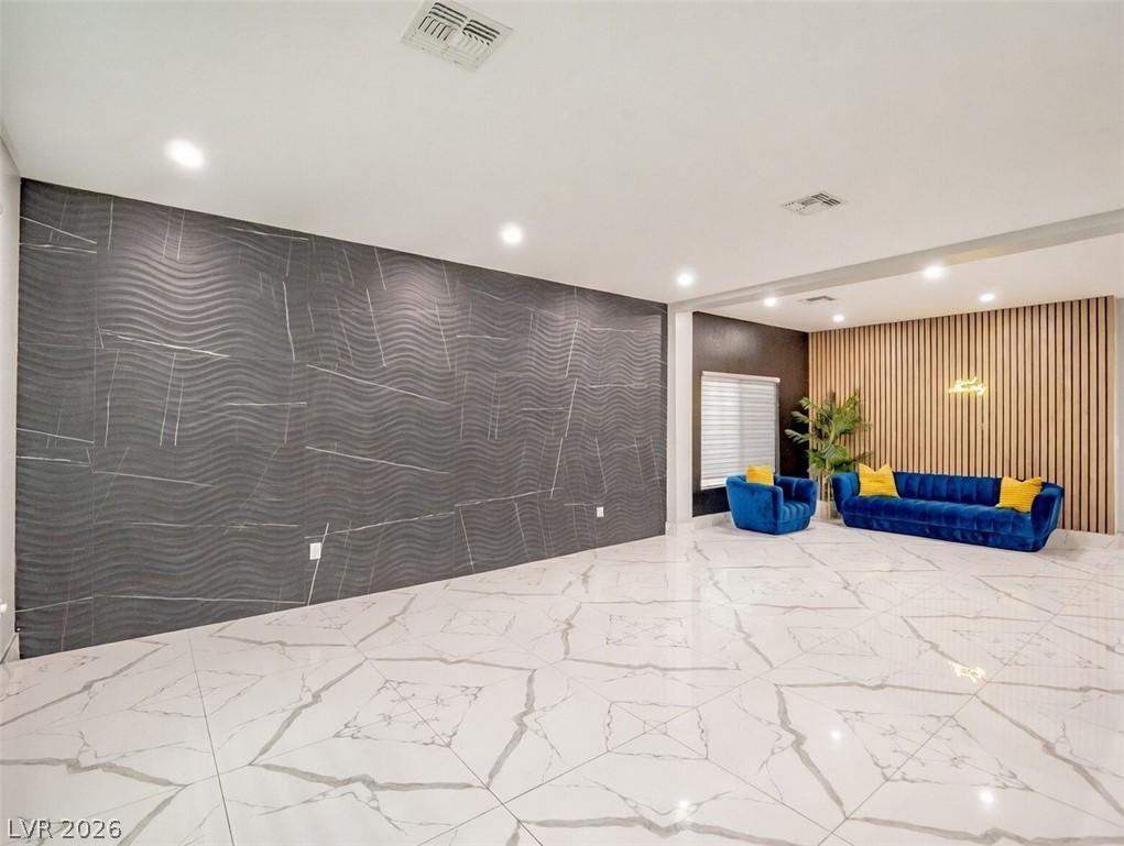 8485 Iron Heart Lane