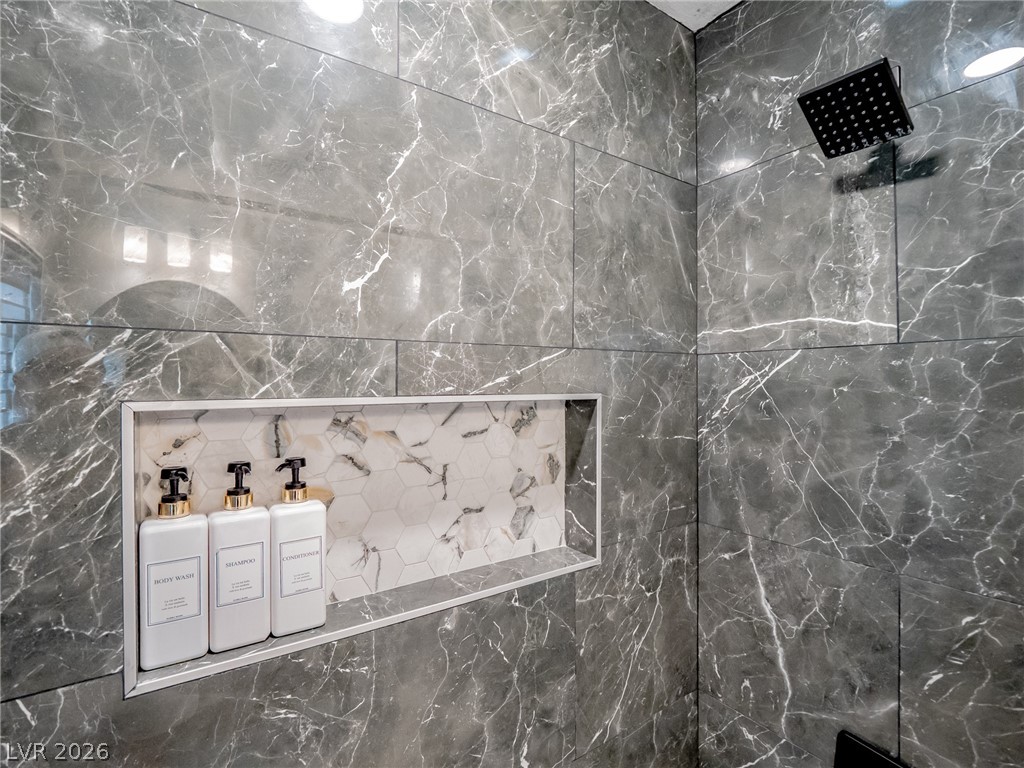 8485 Iron Heart Lane