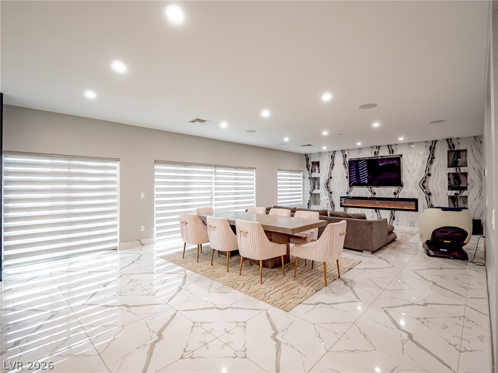 8485 Iron Heart Lane