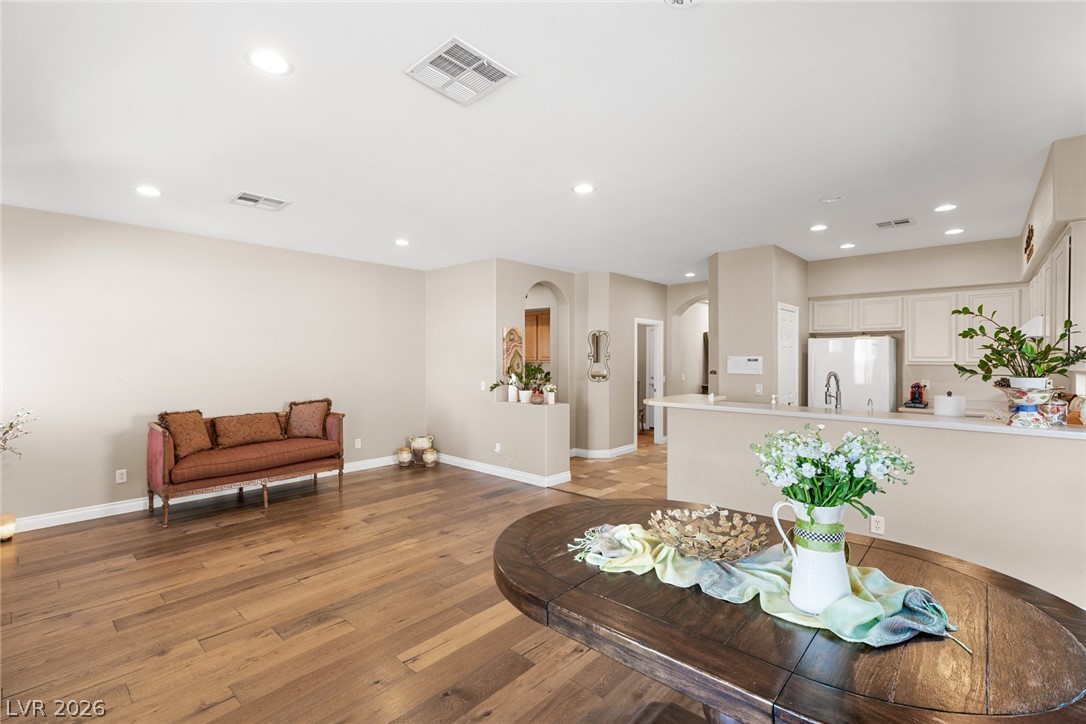 11440 Diveley Avenue