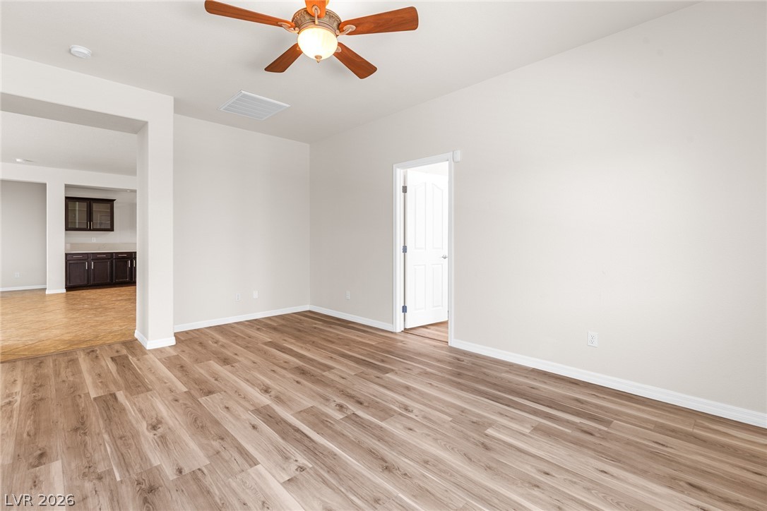 5761 East Badlands Lane