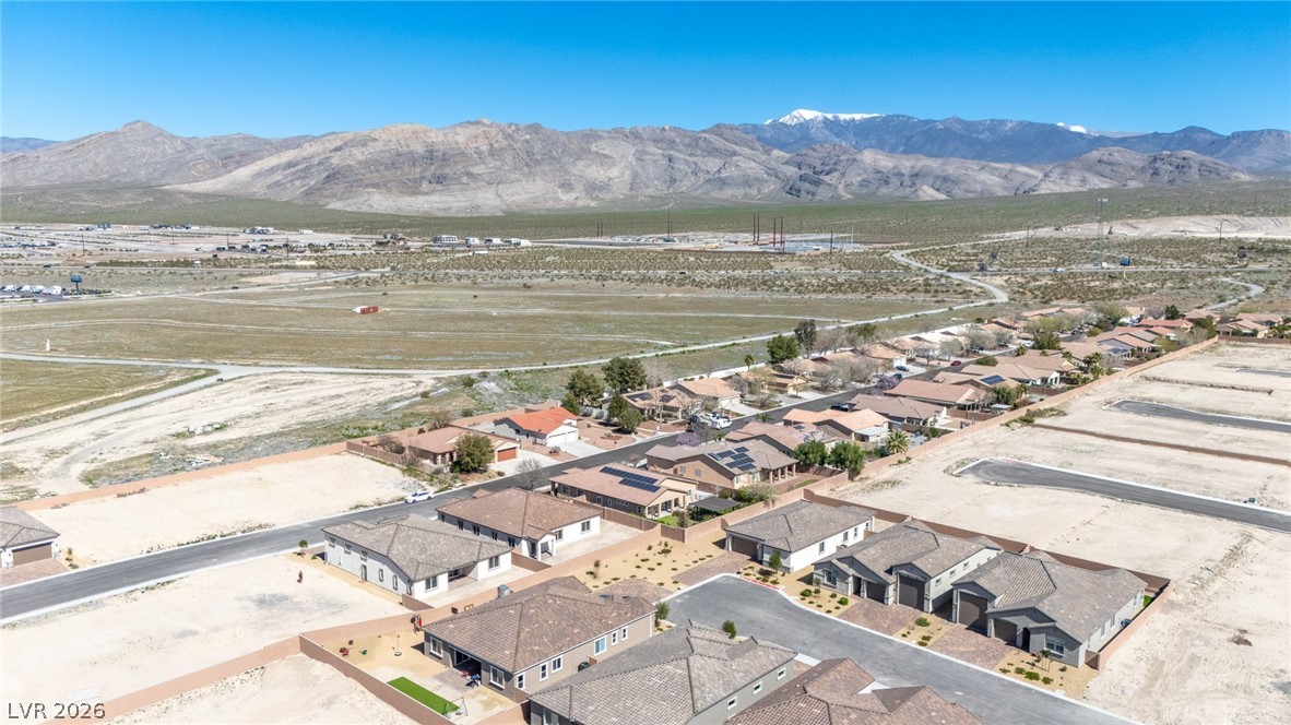 5761 East Badlands Lane