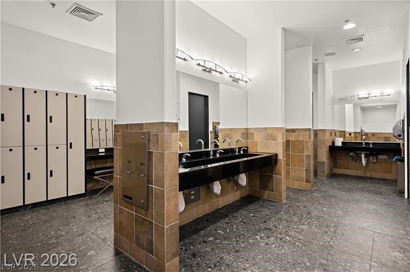 5761 East Badlands Lane