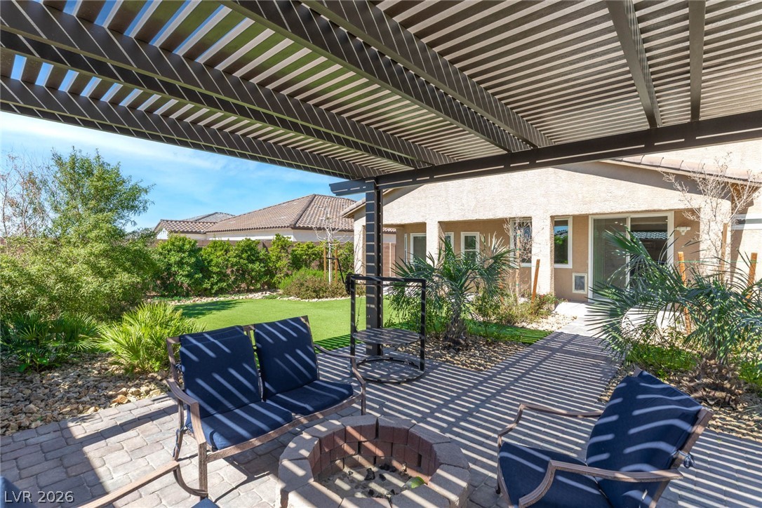 5761 East Badlands Lane