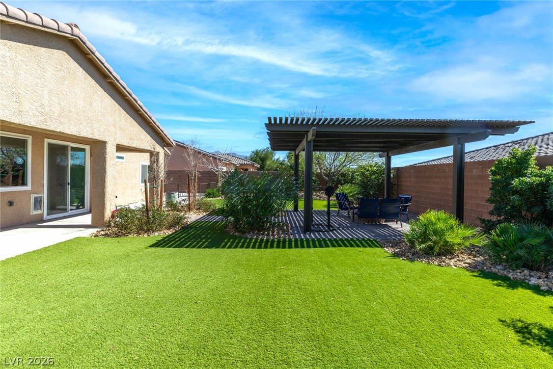 5761 East Badlands Lane