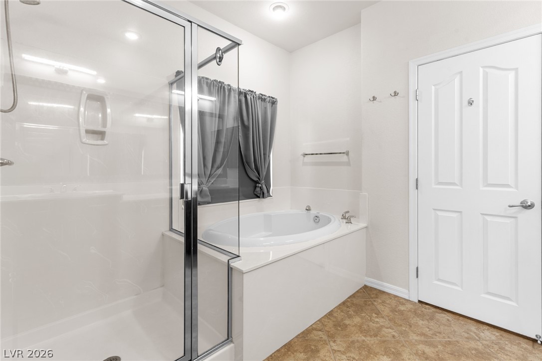 5761 East Badlands Lane