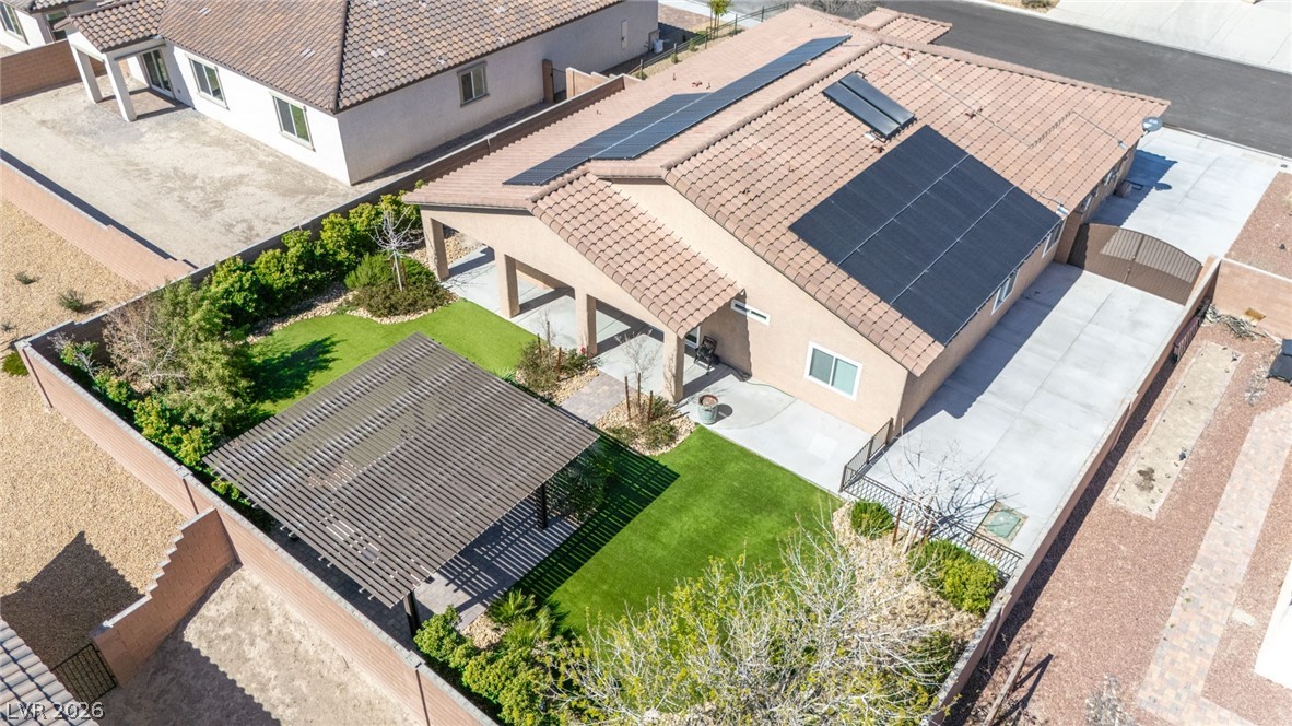 5761 East Badlands Lane