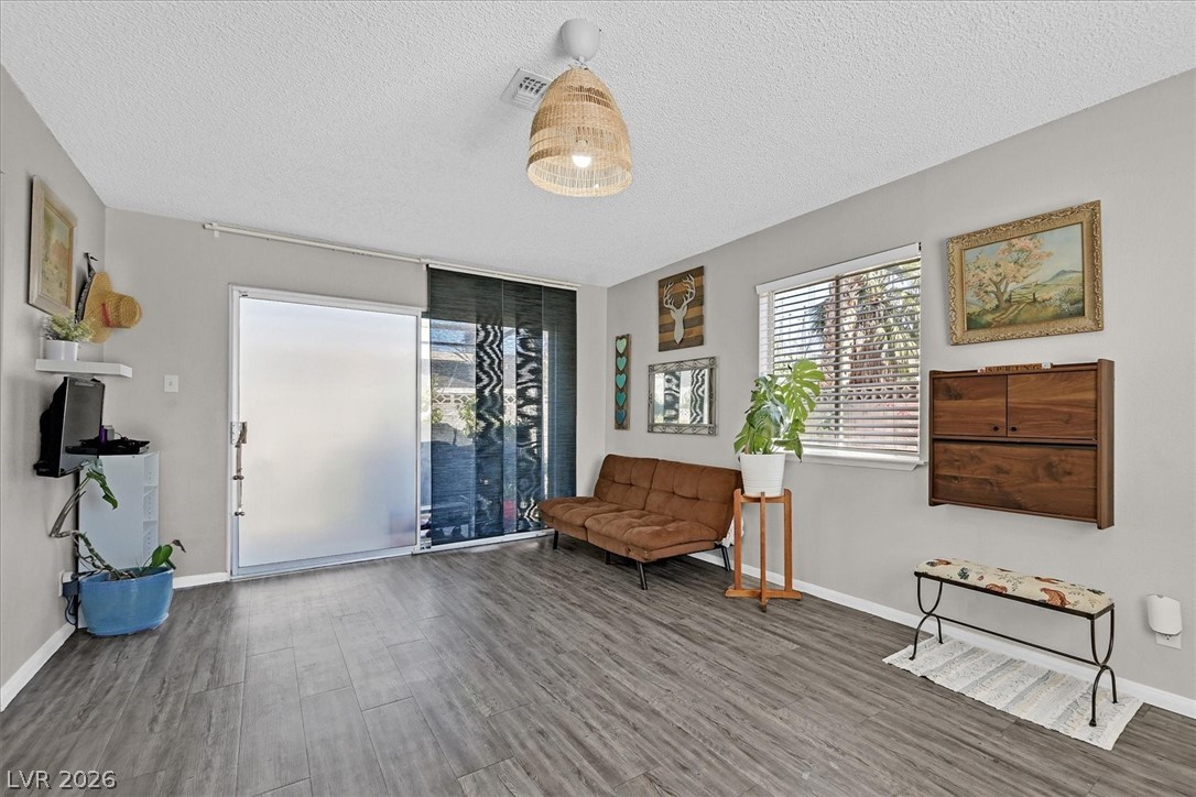 6808 Selkirk Circle