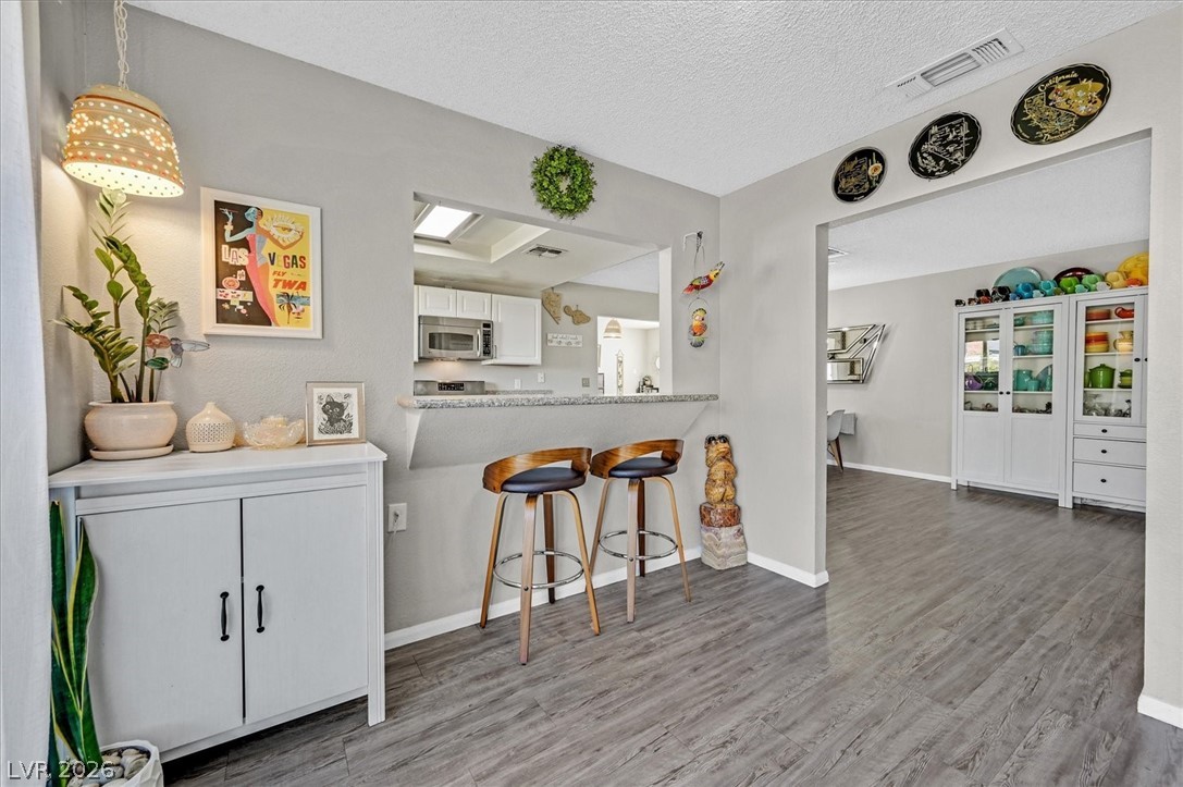 6808 Selkirk Circle