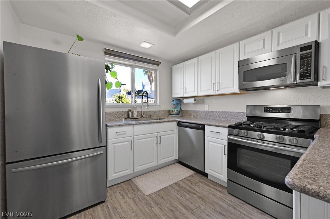 6808 Selkirk Circle