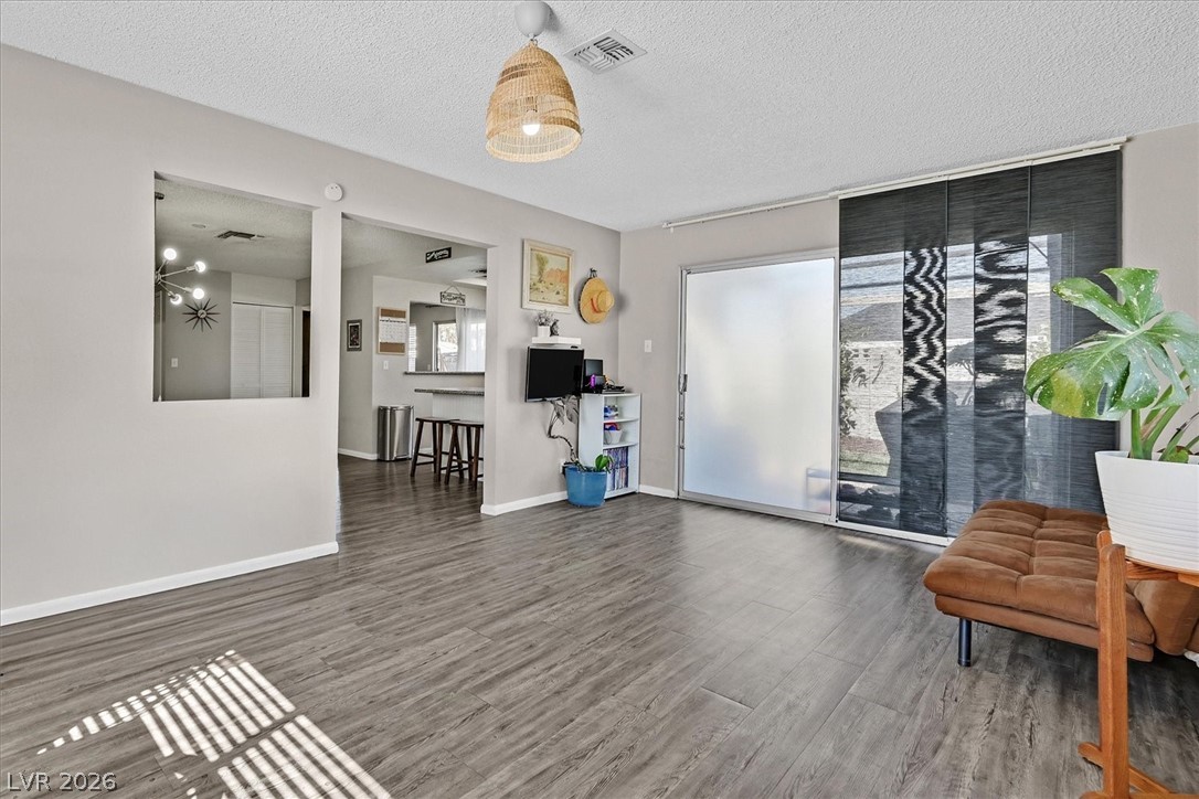 6808 Selkirk Circle