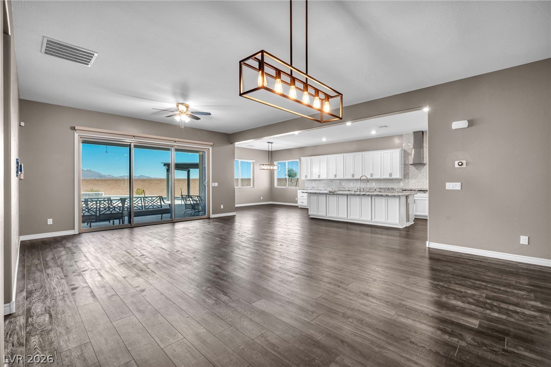 6390 Painted Creek Street